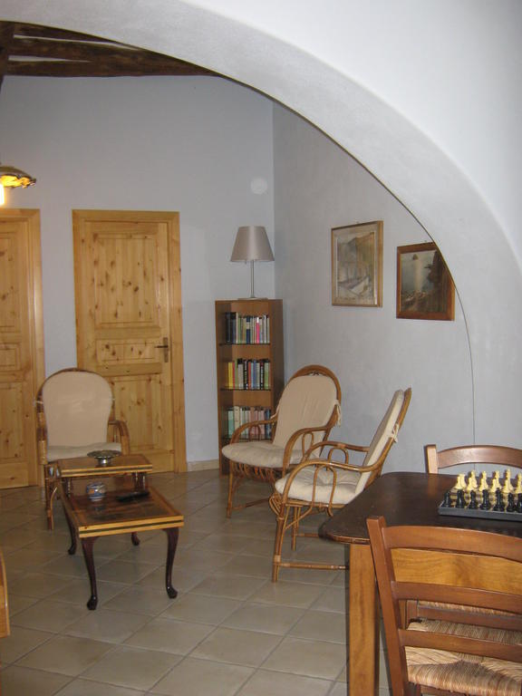 Albergo Seaside Leni Bagian luar foto